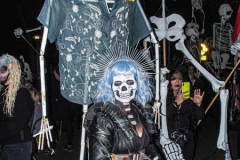 The 2021 New York Halloween Parade took off again this year after one year off due to COVID. This spooktakular event started in the West Village on Spring St and followed down 6th Ave where performers, floats and a diverse set of costumes marched down for spectators.
Hundreds gathered together again to enjoy this iconic event. (C) Bianca Otero. October 31, 2021. NYC