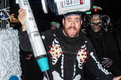 The 2021 New York Halloween Parade took off again this year after one year off due to COVID. This spooktakular event started in the West Village on Spring St and followed down 6th Ave where performers, floats and a diverse set of costumes marched down for spectators.
Hundreds gathered together again to enjoy this iconic event. (C) Bianca Otero. October 31, 2021. NYC