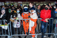 The 2021 New York Halloween Parade took off again this year after one year off due to COVID. This spooktakular event started in the West Village on Spring St and followed down 6th Ave where performers, floats and a diverse set of costumes marched down for spectators.
Hundreds gathered together again to enjoy this iconic event. (C) Bianca Otero. October 31, 2021. NYC
