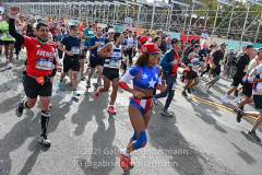 About 33,000 runners participated in the 50th TSC New York City Marathon in New York, New York, on Nov. 7, 2021. (Photo by Gabriele Holtermann)