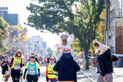 New York,  50th TCS  NYC Marathon. After the 2020 New York City Marathon was canceled due to the COVID-19 pandemic, The NYC returned. The NYC Marathon is  the last of the five World Marathon Majors held in 2021 30,000 runners are expected to participate in the 26.2 mile race.Albert Korir of Kenya won the Men's race and Peres Jepchirchir of Kenya 
won the Woman's raceShe is the first woman to win a marathon race after winning an Olympic gold medal.
Photo:Reiko Yanagi©2021