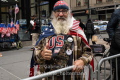 New Yorkers line the street along 5th Avenue for the 102nd Veterans Day Parade in New York, New York, on Nov. 11, 2021. (Photo by Gabriele Holtermann/Sipa USA)