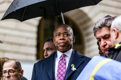 NYC Mayor ERIC ADAMS spoke to the public and raised both the American and Ukrainian flags together to show solidarity with Ukraine and to commemorate a month since the unprovoked attack made by Russia on the Ukraine in Bowling Green, Downtown Manhattan.
Key Ukrainian representatives as well as local politicians came to show support as well as members of  LGBTQ, RAZOM and Americans for Ukraine amongst others.  Bowling Green, Manhattan, NYC. Wednesday, March 23, 2022. (C) Bianca Otero