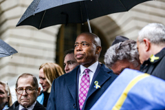 NYC Mayor ERIC ADAMS spoke to the public and raised both the American and Ukrainian flags together to show solidarity with Ukraine and to commemorate a month since the unprovoked attack made by Russia on the Ukraine in Bowling Green, Downtown Manhattan.
Key Ukrainian representatives as well as local politicians came to show support as well as members of  LGBTQ, RAZOM and Americans for Ukraine amongst others.  Bowling Green, Manhattan, NYC. Wednesday, March 23, 2022. (C) Bianca Otero
