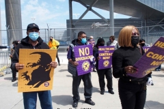 NEW YORK - Airport workers rally for fair contract. 10,000 workers at the 3 major airports in the New York Tri-State area hold signs and demand a fair contract including health benefits.Over 250 members of 32Bj union hold signs and chant in front of terminal 5 at John F. Kennedy airport some elected officials speak to the protestors.