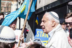 An “ad-hoc” committee of Rabbis for Peace in Ukraine organized a peaceful rally in front of the United States Mission to the UN. In order to “raise a voice of moral conscience.” During the Fast of Esther on the eve of Purim. Rabbi  Avi Weiss of The Bayit and other Rabbinical community figures spoke to the public on the need for peace and understanding and necessity to end the war. 
In conclusion of the rally was a peaceful civil disobedience.  
Manhattan, NYC. Wednesday, March 16, 2022. (C) Bianca Otero