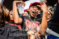 DMX fans bid their farewell outside the Barclays Center in Brooklyn, NY, where the memorial service of the rapper was underway on April 24, 2021. (Photo by Gabriele Holtermann for amNY)