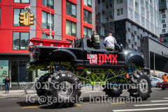 A coffin, serving as a prop, arrives at the Barclays Center in Brooklyn, NY, for the memorial service of rapper DMX on April 24, 2021. (Photo by Gabriele Holtermann for amNY)