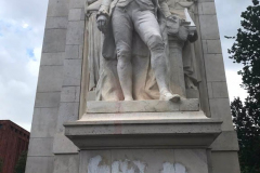 defaced-wsp-statue-1