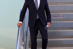 New York,  Monday, September 20, President  Joe Biden traveled to New York City to deliver remarks at the 76th session of the United Nations General Assembly.  President Joe Biden arrives at John F. Kennedy Airport.  He deplanes then walks to Marine One and heads to his hotel to get ready
for his Tuesday speech at The United Nation.
New York Governor Kathy Hochul and New York City Mayor Bill de Blasio and his wife Chirlane  McCray greet President Biden at John F. Kennedy Airport before he heads to the New York City before his speech at the United Nations.