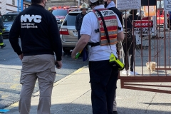 FDNY: 1 dead, 5 firefighters injured in 3-alarm fire in the Bronx. 

One person was killed and five firefighters were injured in a three-alarm fire in the Bronx Tuesday, according to the FDNY. 

The FDNY says the fire started around 12:24 p.m. on 64 W. 165 St.  
They say the flames started on the fourth floor of the building through the plumbing pipes.  

Authorities have not yet released the man's identity. 

A total of 33 units, including 138 fire and EMS members, were on the scene. The fire is under control at this time.  

The cause of the fire is under investigation, according to officials.