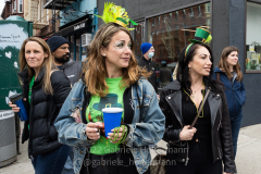 Brooklynites enjoy the return of the St. Patrick's Day Parade in the Park Slope neighborhood of Brooklyn, NY, on Mar. 20, 2022. (Photo by Gabriele Holtermann)