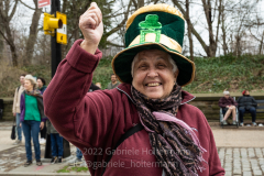 Brooklynites enjoy the return of the St. Patrick's Day Parade in the Park Slope neighborhood of Brooklyn, NY, on Mar. 20, 2022. (Photo by Gabriele Holtermann)