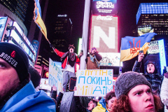 Hundreds of Ukrainians took to Times Square to protest the Russian invasion of the Ukraine and to welcome a protest car rally that started in Brooklyn, New York and ended in the Square.
Together they chanted “Stop Putin’s War” and “Protect Ukrainian Skies” amongst others.
Many fear the unknown and for the worst while attacks and mayhem riddle the Ukraine still. Midtown, Manhattan. Friday, February 25, 2022