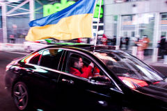 Hundreds of Ukrainians took to Times Square to protest the Russian invasion of the Ukraine and to welcome a protest car rally that started in Brooklyn, New York and ended in the Square.
Together they chanted “Stop Putin’s War” and “Protect Ukrainian Skies” amongst others.
Many fear the unknown and for the worst while attacks and mayhem riddle the Ukraine still. Midtown, Manhattan. Friday, February 25, 2022
