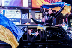 Hundreds of Ukrainians took to Times Square to protest the Russian invasion of the Ukraine and to welcome a protest car rally that started in Brooklyn, New York and ended in the Square.
Together they chanted “Stop Putin’s War” and “Protect Ukrainian Skies” amongst others.
Many fear the unknown and for the worst while attacks and mayhem riddle the Ukraine still. Midtown, Manhattan. Friday, February 25, 2022
