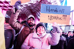 Hundreds of Ukrainians took to Times Square to protest the Russian invasion of the Ukraine and to welcome a protest car rally that started in Brooklyn, New York and ended in the Square.
Together they chanted “Stop Putin’s War” and “Protect Ukrainian Skies” amongst others.
Many fear the unknown and for the worst while attacks and mayhem riddle the Ukraine still. Midtown, Manhattan. Friday, February 25, 2022