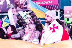 Hundreds of Ukrainians took to Times Square to protest the Russian invasion of the Ukraine and to welcome a protest car rally that started in Brooklyn, New York and ended in the Square.
Together they chanted “Stop Putin’s War” and “Protect Ukrainian Skies” amongst others.
Many fear the unknown and for the worst while attacks and mayhem riddle the Ukraine still. Midtown, Manhattan. Friday, February 25, 2022