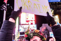 Hundreds of Ukrainians took to Times Square to protest the Russian invasion of the Ukraine and to welcome a protest car rally that started in Brooklyn, New York and ended in the Square.
Together they chanted “Stop Putin’s War” and “Protect Ukrainian Skies” amongst others.
Many fear the unknown and for the worst while attacks and mayhem riddle the Ukraine still. Midtown, Manhattan. Friday, February 25, 2022