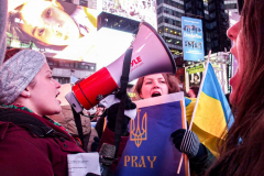 Hundreds of Ukrainians took to Times Square to protest the Russian invasion of the Ukraine and to welcome a protest car rally that started in Brooklyn, New York and ended in the Square.
Together they chanted “Stop Putin’s War” and “Protect Ukrainian Skies” amongst others.
Many fear the unknown and for the worst while attacks and mayhem riddle the Ukraine still. Midtown, Manhattan. Friday, February 25, 2022