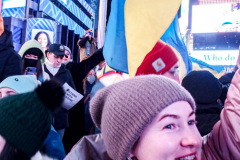 Hundreds of Ukrainians took to Times Square to protest the Russian invasion of the Ukraine and to welcome a protest car rally that started in Brooklyn, New York and ended in the Square.
Together they chanted “Stop Putin’s War” and “Protect Ukrainian Skies” amongst others.
Many fear the unknown and for the worst while attacks and mayhem riddle the Ukraine still. Midtown, Manhattan. Friday, February 25, 2022