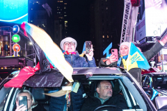 Hundreds of Ukrainians took to Times Square to protest the Russian invasion of the Ukraine and to welcome a protest car rally that started in Brooklyn, New York and ended in the Square.
Together they chanted “Stop Putin’s War” and “Protect Ukrainian Skies” amongst others.
Many fear the unknown and for the worst while attacks and mayhem riddle the Ukraine still. Midtown, Manhattan. Friday, February 25, 2022