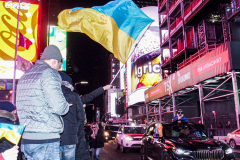 Hundreds of Ukrainians took to Times Square to protest the Russian invasion of the Ukraine and to welcome a protest car rally that started in Brooklyn, New York and ended in the Square.
Together they chanted “Stop Putin’s War” and “Protect Ukrainian Skies” amongst others.
Many fear the unknown and for the worst while attacks and mayhem riddle the Ukraine still. Midtown, Manhattan. Friday, February 25, 2022