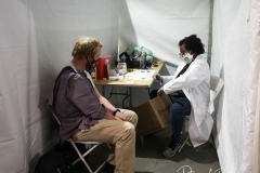 A Pharmacist prepares the Johnson & Johnson's single-shot dose, for COVID-19 vaccinations at Penn Station in New York, New York, USA, 12 May 2021. The pop-up site is part of a city-wide initiative to get more New Yorkers and tourists vaccinated. Those who receive the free vaccine, Johnson & Johnson's single-shot dose, will receive a free seven-day MetroCard pass. The walk-up vaccines will be offered at Penn Station, Grand Central Terminal, Broadway Junction, and other stations through 16 May.