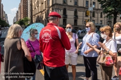 Curtis Sliwa, founder of the Guardian Angels, talks to a group of Upper West Siders about the hotels turned homeless shelters in New York City on August 9, 2020. Residents have complained about an uptick in crime and drugs as well as the housing of sexual offenders in the neighborhood. (Photo by Gabriele Holtermann)