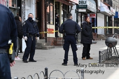 Shooting
Thursday, March 04, 2021
194 Bay Street
Police from the 120 PCT in Staten Island investigate a shooting of a man at 194 Bay Street in the Stapleton section of Staten Island shortly before noon on Thursday.  The man was taken to Richmond University Medical Center where he later died of his injuries.  The location is just a few feet from where Eric Garner died.