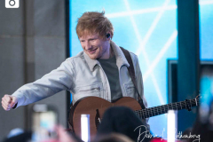 Ed Sheeran live on TODAY from Rockefeller Plaza
