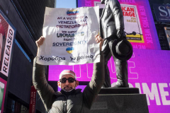 Members of Free Kazakhs hold a rally in Times Square in New York on 27 Feb 2022 demanding an immediate end to the torture of 12,000 people and their release and for Putin to stop his attack on the Ukraine.
Dictatorial regime of Tokayev called the protesters in Almaty, Kazakhstan as terrorists and bandits, indicating their number at 20,000 people. After this statement, the regime has illegally arrested 12,000 people and continues to torture them inhumanly to this day.