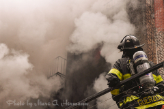 A four-alarm (as of 8:45 a.m.) fire tore through 132 Montague St. near Henry St., Brooklyn Heights, on the morning of Fri., December 10, 2021.

(Marc A. Hermann)