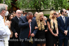 A funeral was held for retired deputy chief Charles “Chuckly” Scholl, a lifelong Brooklyn resident and former commander in Brooklyn South. Funeral was held at St. Mary Star of the Sea in his neighborhood of Cobble Hill, Brooklyn. Family members grieve for Chief Scholl.  (Photos by Todd Maisel)