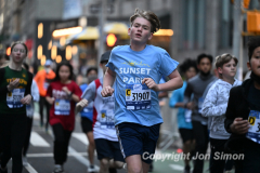 March 20, 2022: The 2022 United Airlines NYC Half Marathon is held in New York City. The course starts in Prospect Park in Brooklyn and ends in Central Park in Manhattan. The Rising New York Road Runner races in Times Square. (Photos by Jon Simon)