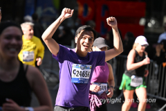 March 20, 2022: The 2022 United Airlines NYC Half Marathon is held in New York City. The course starts in Prospect Park in Brooklyn and ends in Central Park in Manhattan. The Rising New York Road Runner races in Times Square. (Photos by Jon Simon)