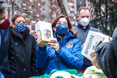 Governor Hochul Participates in Martin Luther King Day of Service Food Distribution at  the Trinity Lower East Side Lutheran Parish. New York City, NY (C) Bianca Otero