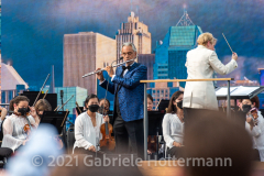 Andrea Boccelli performs for the crowd attending the "We Love NYC Homecoming Concert" on the Great Lawn in Central Park. (Photo by Gabriele Holtermann)