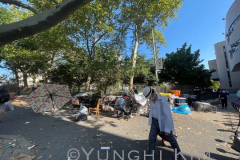 July 19, 2022. Homeless Sweep, NYC. Mayor Eric Adams administration’s push to clear the city of homeless encampments on the sidewalk. Sweep today entrance to the Manhattan Bridge. Photo by Yunghi Kim / Contact Press Images.