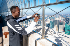 NYC 50th Anniversary Marathon Winners get a private tour of the Empire State Building observation deck 11/8/21.