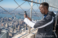 NYC 50th Anniversary Marathon Winners get a private tour of the Empire State Building observation deck 11/8/21.
