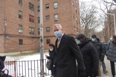 NEW YORK—? Mayor de Blasio today announced a three-pronged plan to vaccinate homebound seniors and the essential frontline home care workers who care for them. Beginning next week, the City will launch on-site senior vaccination clinics and, with the arrival of the Johnson & Johnson vaccine in March, stand up a vaccination drive for homebound seniors. To minimize risk for homebound seniors throughout the month of February, the City will aim to vaccinate 25,000 home health aides over the next month, offering dedicated appointments in the areas where they live and work.