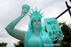 June 15,2022    NEW YORK  
The 40th Annual Mermaid Parade. returned after a two year absence due to Covid. Revelers Dance in the streets while groups of of musicians / bands play while marching along the parade route