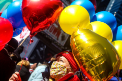 Ukranian supporters came together again  in Times Square, to speak in protest on their opposition of the Russian attack on Ukraine.
People from around the world took to the foghorns to speak their minds against the attack and to reinforce their solidarity together in support.
Times Square, Midtown, Manhattan, New York. Saturday, February 26, 2022. (C) Bianca Otero