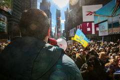 Ukranian supporters came together again  in Times Square, to speak in protest on their opposition of the Russian attack on Ukraine.
People from around the world took to the foghorns to speak their minds against the attack and to reinforce their solidarity together in support.
Times Square, Midtown, Manhattan, New York. Saturday, February 26, 2022. (C) Bianca Otero