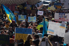 Ukranian supporters came together again  in Times Square, to speak in protest on their opposition of the Russian attack on Ukraine.
People from around the world took to the foghorns to speak their minds against the attack and to reinforce their solidarity together in support.
Times Square, Midtown, Manhattan, New York. Saturday, February 26, 2022. (C) Bianca Otero