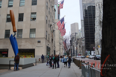 Find Claes Oldenburg and Coosje van Bruggen's Plantoir Blue at the Fifth Avenue entrance to the Channel Gardens at Rockefeller Center. The sculpture is will be display from March 18th to May 6th.

Husband-and-wife team Oldenburg and van Bruggen are celebrated for their large-scale sculptures of ordinary objects that take pleasure in the forms found in everyday life. Delving into the fruit bowl, the toolshed and the toybox for familiar shapes and colors, the artists enlarged and animated their selected objects, fixing them in moments of energetic motion. Plantoir is a humble gardening tool that stands upright, its point submerged in the ground as if it had just fallen out of the sky.