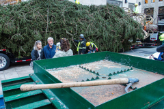 The Rockefeller Christmas Tree arrived at Rockefeller Plaza, Manhattan, NYC on the morning of November 13, 2021. 
Spectators flocked to watch the spectacle as well as those involved in the assembly and press after last year’s event was restricted due to COVID.
The impressive 12 ton and 85 year old tree is a Norway Spruce, donated by the PRICE family from Elkton, Maryland. This is the first Maryland tree that has ever been chosen in this tradition as the Rockefeller Center Tree.
 (C) Bianca Otero. NYC. November 13, 2021.