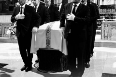 the Godfather of the U.S. Paparazzi culture and one of the most controversial paparazzo of all time had a send off that he would have loved to cover. In fact Ron Galella orchestrated every part of his sendoff. He passed on at 91 yrs of age. His viewing was at Frank E Campbell where many of his photos were on display, and his final goodbye was at St Patricks Cathedral in NYC. Family and friends and some photographers who saw Ron as family and a friend attended and were able to say a final farewell .
Many believe one of his favorite subjects Jackie Kennedy, should get fair warning that Ron is on his way....
Photo by Diane L Cohen