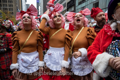 Santa Con NYC 2021 kicks off on Broadway in New York, NY, on Dec. 11, 2021. (Photo by Gabriele Holtermann/Sipa USA)